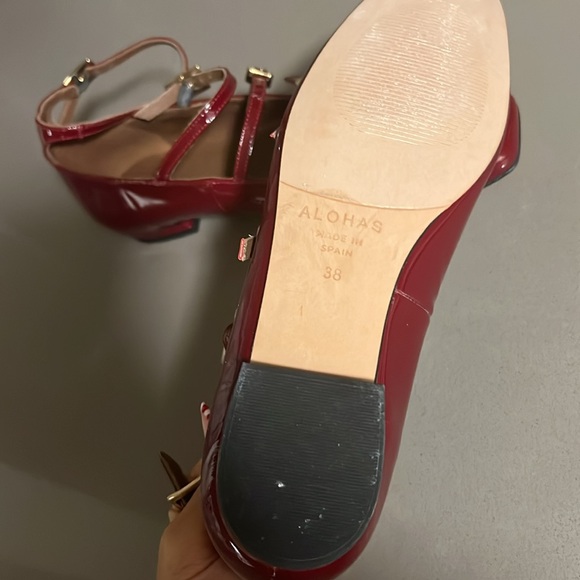 Brand new gorgeous aloha  shoes - Picture 3 of 3